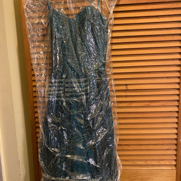 Formal Teal Gown - Picture 6 of 6